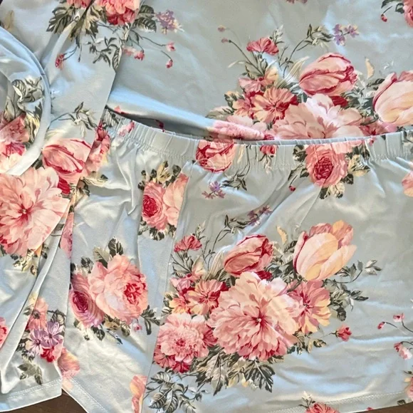 Flora Women's Pajama Set - Blue and Pink - Picture 5 of 6